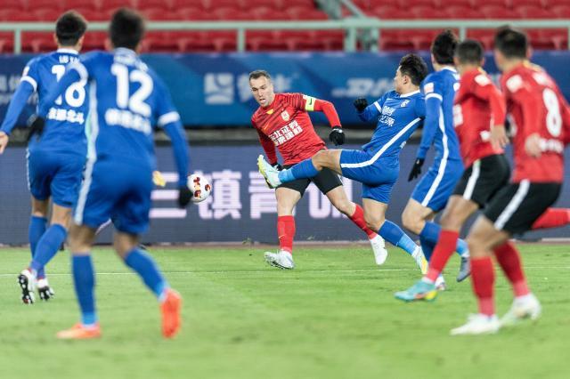 华体会入口-【中超】埃里克传射邓涵文乌龙 三镇2比3遭亚泰绝杀