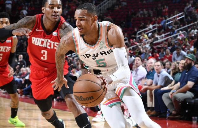 华体会体育-年轻火箭险复制麦迪时刻 马刺逃生后无限逼近前10